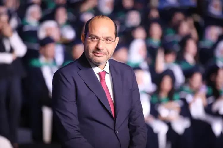 "لا أدافع عن أحد".. مراد يوضح الوقائع: البلديات لها حقها