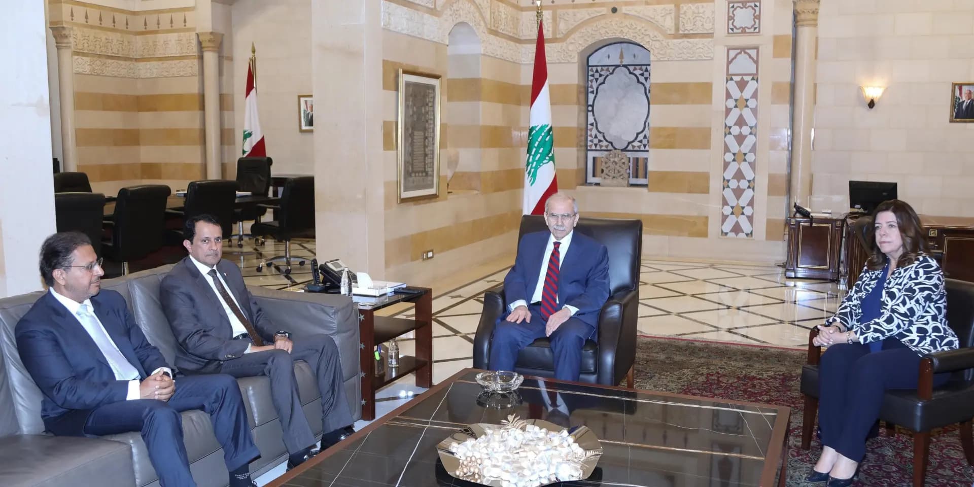 سلام يطلع على جهود ترتيب أوضاع اللجنة الأولمبية
