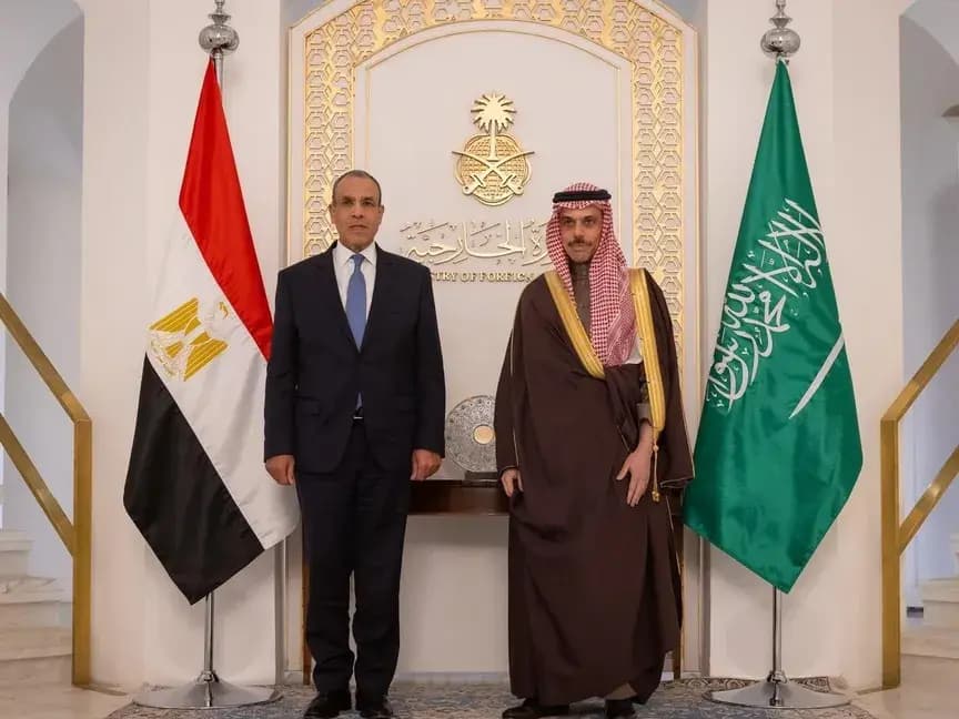 بن فرحان وعبدالعاطي ينسقان إقليميًا