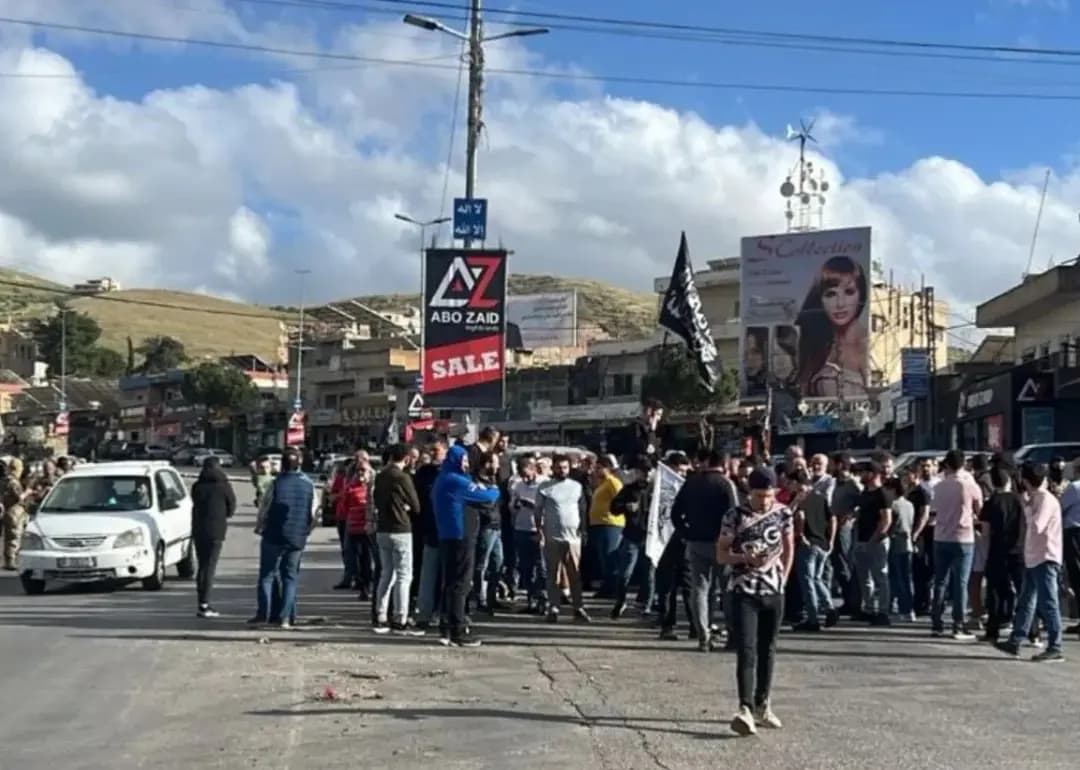 مجدل عنجر تتحرك للمطالبة بالموقوفين