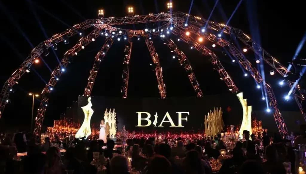 مهرجانُ بياف 2026 في ساحةِ الشهداء.. نجمٌ تركيٌّ بين المكرَّمين ومفاجآتٌ حتى ليلةِ التكريم