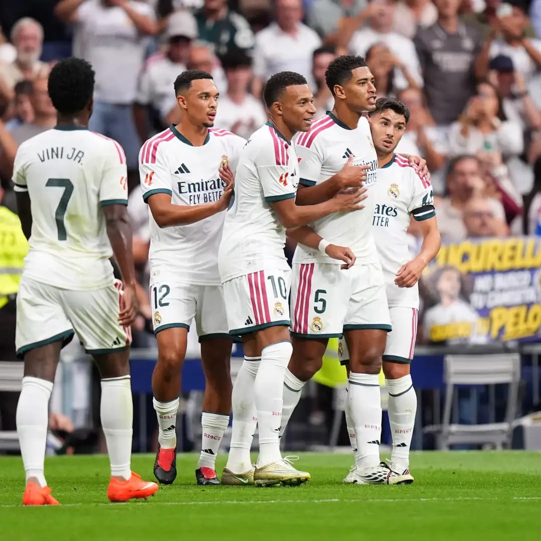ريال مدريد يكتسح مالاجا برباعية.. ويتصدّر الدوري الإسباني