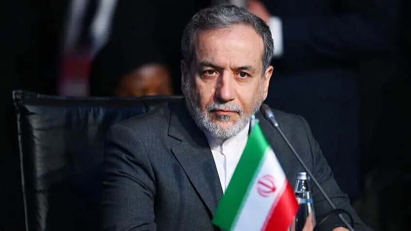 إيران: سنواصل الدفاع عن سيادتنا