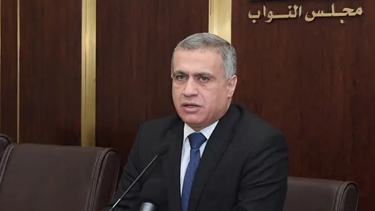 طرابلسي يعترض على آلية تقييم التلامذة