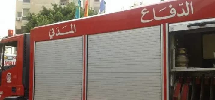 الدفاع المدني يخمد حريق اندلع في أحد المنازل جراء استهدافه