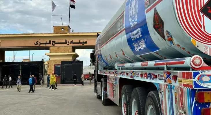 بدء دخول المساعدات من معبر رفح إلى قطاع غـ.ـزة