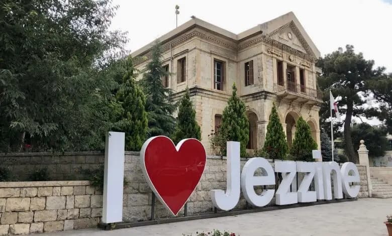 في جزين… سرقوا منه ١٥٠٠٠ دولار