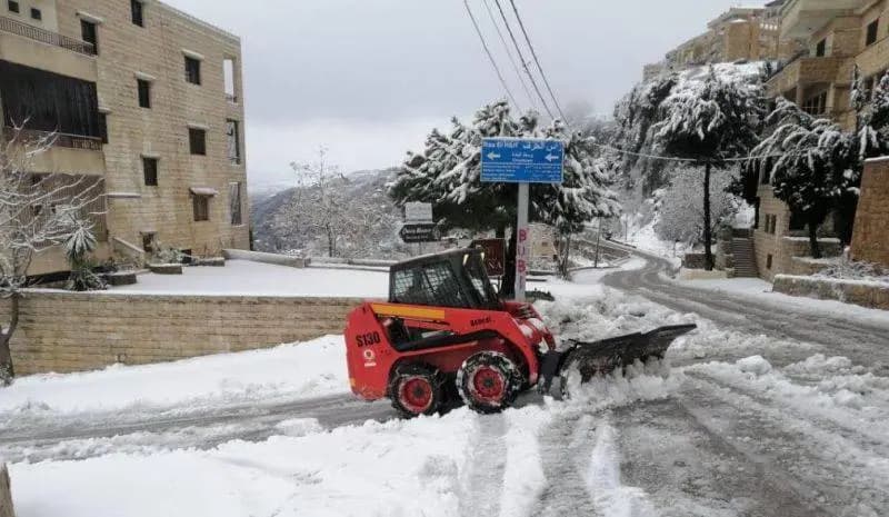 احتجزتهم الثلوج.. وهكذا تمّ إنقاذهم!