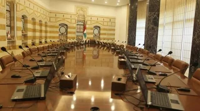 مرجع سياسي للجمهورية: العالم يريد ان يساعدنا فلنساعد أنفسنا بتشكيل حكومة نظيفة