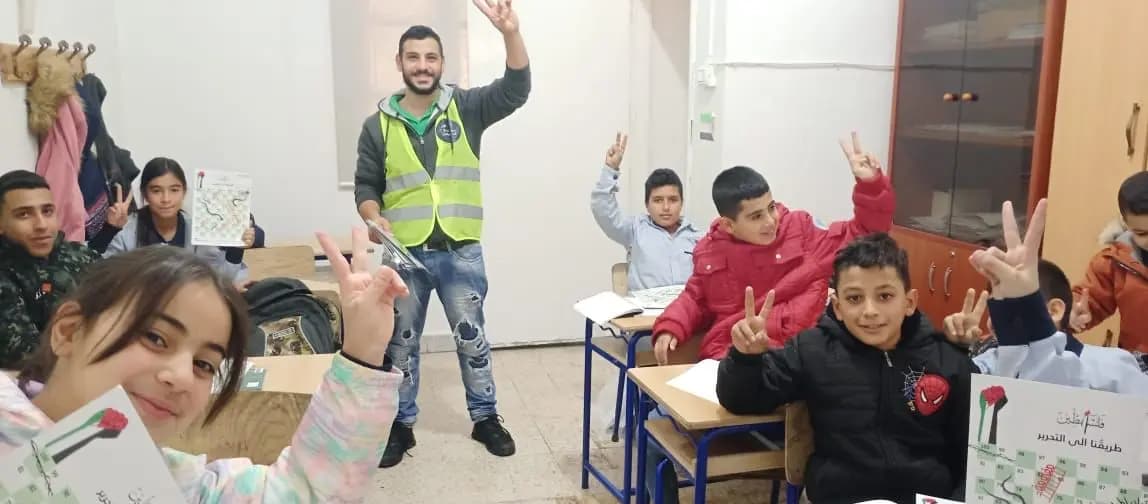 "طريقنا إلى التحرير" من شبابِ الاتحاد لطلابِ متوسطةِ القرعون