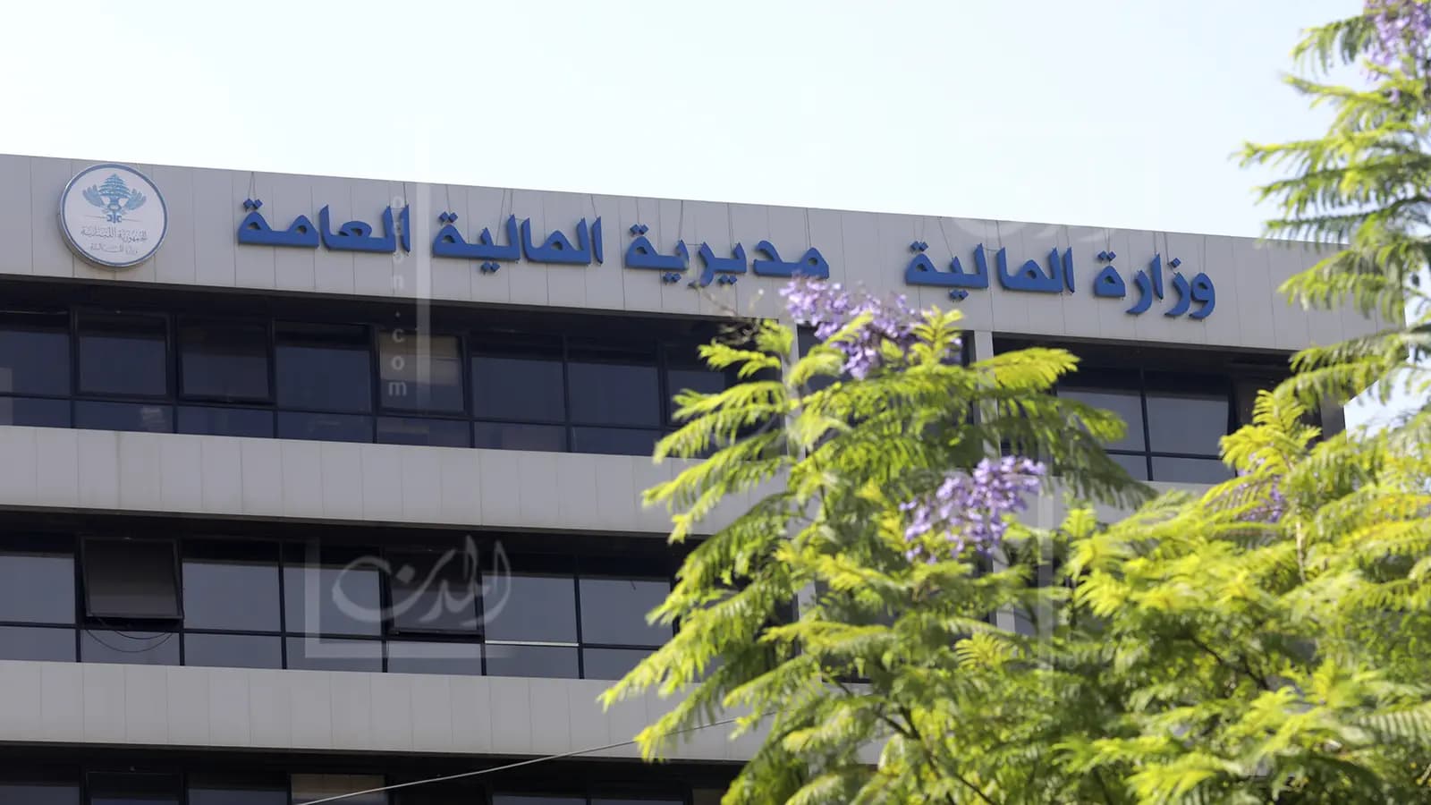 مديرو المالية العامة يتوقفون عن العمل