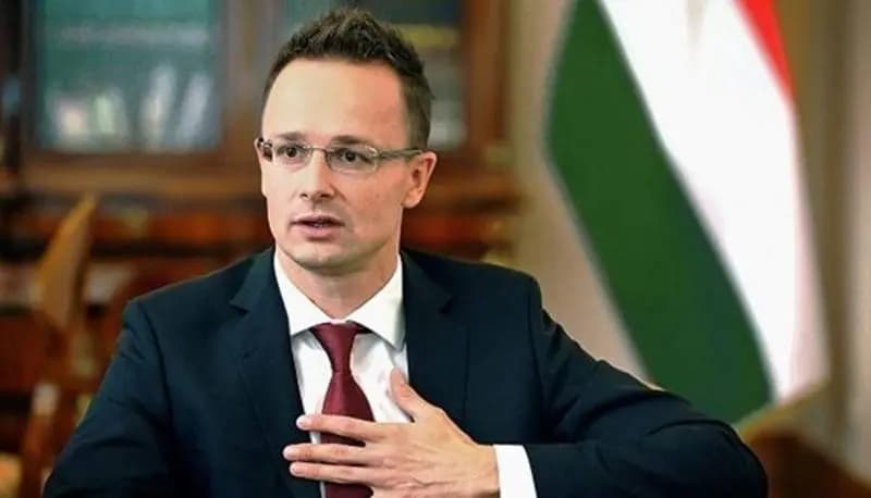 وزير خارجية المجر: "الهجوم المضاد" الأوكراني بعيد عن التوقعات