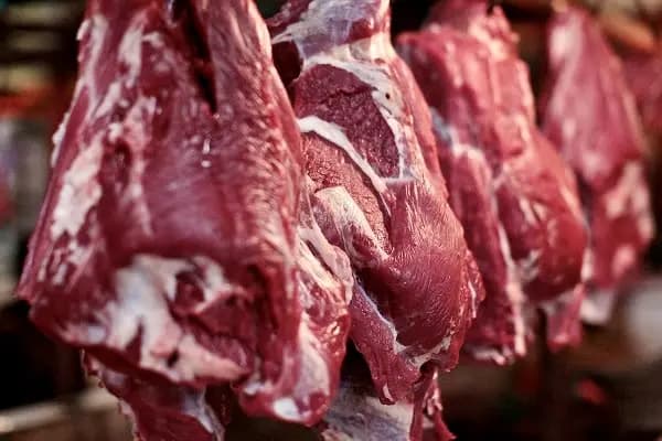 انتبهوا.. لحوم "مغشوشة" تحتل الأسواق اللبنانية