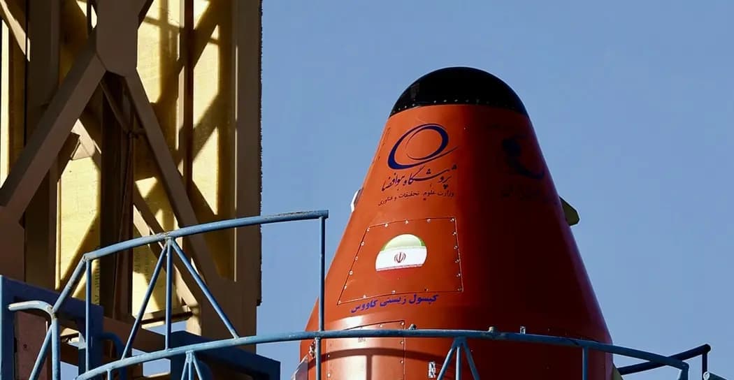 إيران تطلق "كبسولة حيوية" الى الفضاء