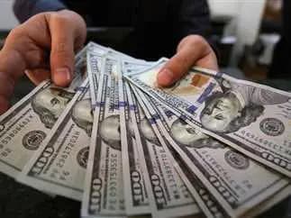 كيف أقفل سعر الدولار اليوم؟
