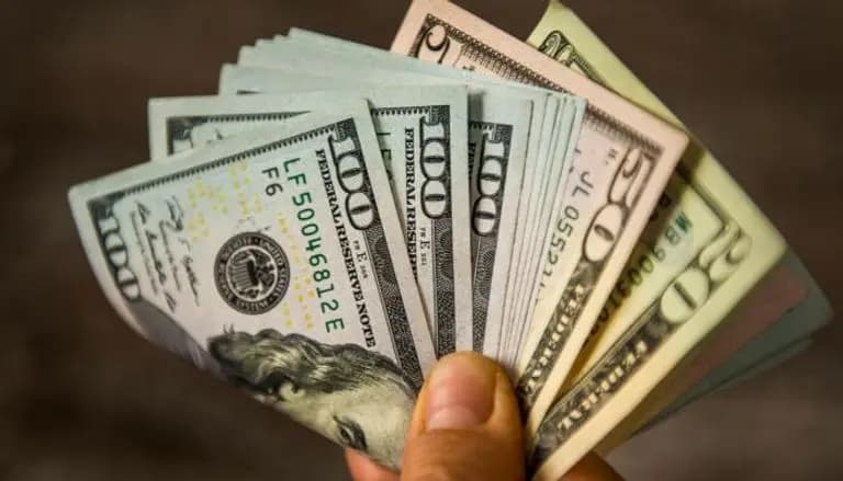 كم بلغ سعر صرف الدولار صباح اليوم؟