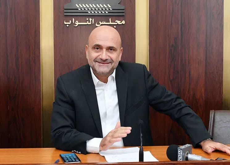 الموت يفجع النائب سيمون أبي راميا