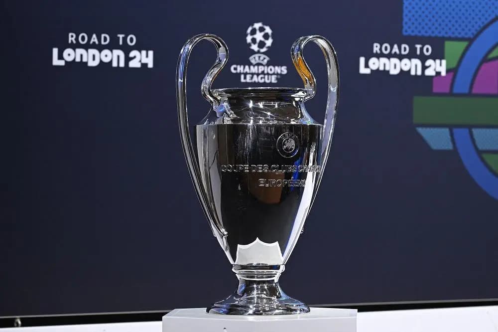 برشلونة يصطدم بنابولي ومواجهات سهلة للكبار في دوري أبطال أوروبا