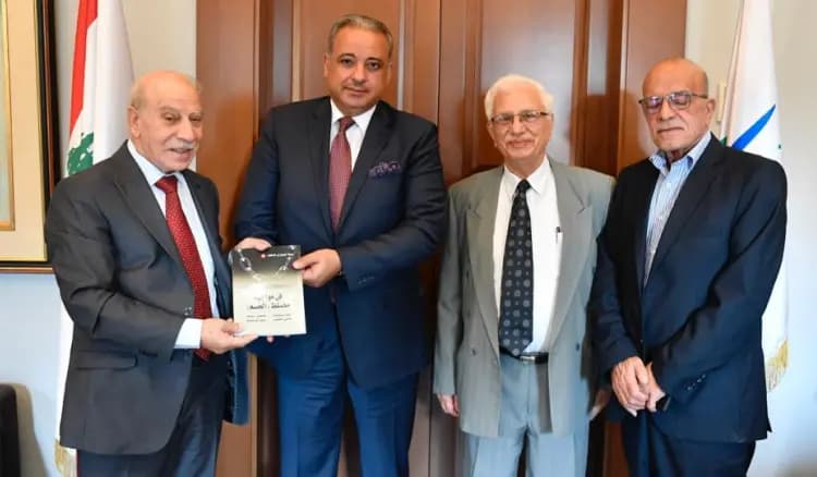 المرتضى يلتقي وفدًا من "الجبهة الديموقراطية"