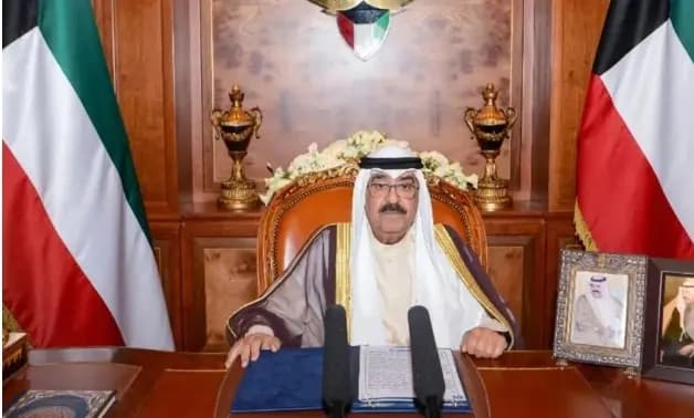 أمير الكويت الجديد يدعو إلى مراجعة واقع البلاد الحالي