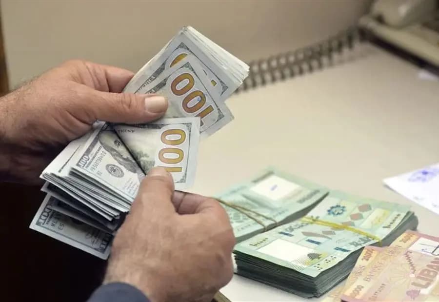 هكذا أقفل دولار السوق السوداء مساء اليوم