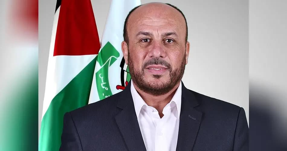 ممثل "حماس" في زيارة لمكتب "الجزيرة" معزياً بالصحافية أبو عاقلة