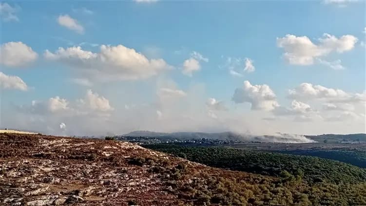 مسيّرة معادية تستهدف جبانة الضهيرة