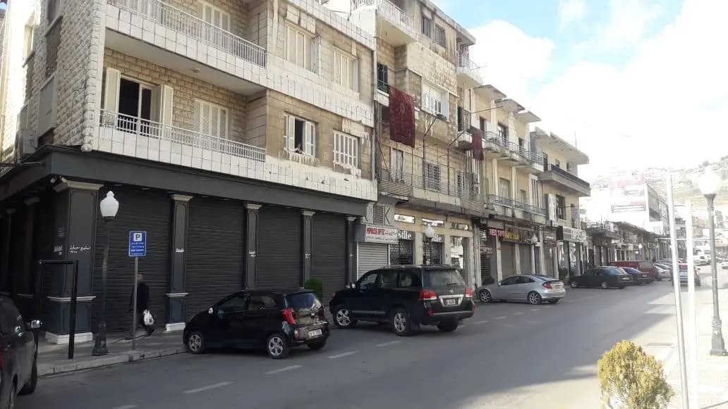 "خطوة تحذيرية".. إقفال الأسواق التجارية في زحلة