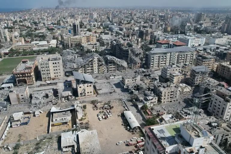 غارات واشتباكات عنيفة.. إليكم آخر المستجدات في غزة