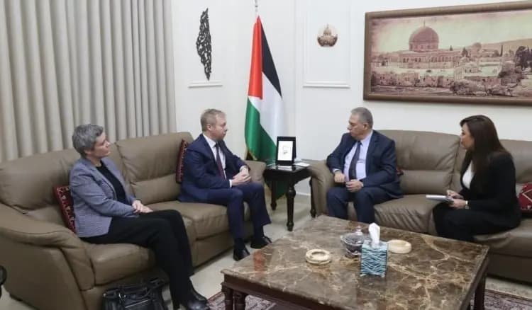 التطورات في غزة بين دبور ومبعوث الاتحاد الأوروبي