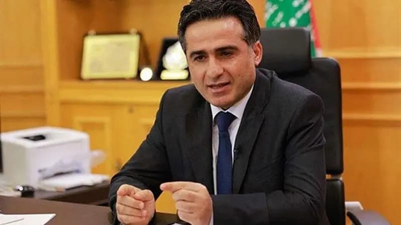 حمية: الأجهزة الأمنية تعمل على الوصول إلى مسبب الخرق الذي حصل في المطار