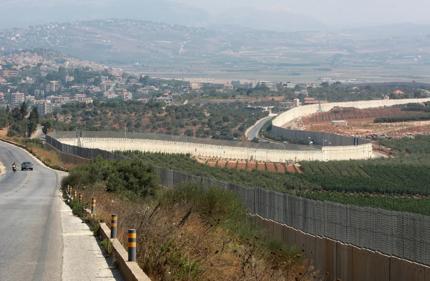"بالأسلحة الصاروخية".. المقاومة تستهدف مواقع صهيونية