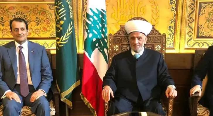 "لتعزيز التعاون".. لقاء يجمع دريان وسفير قطر
