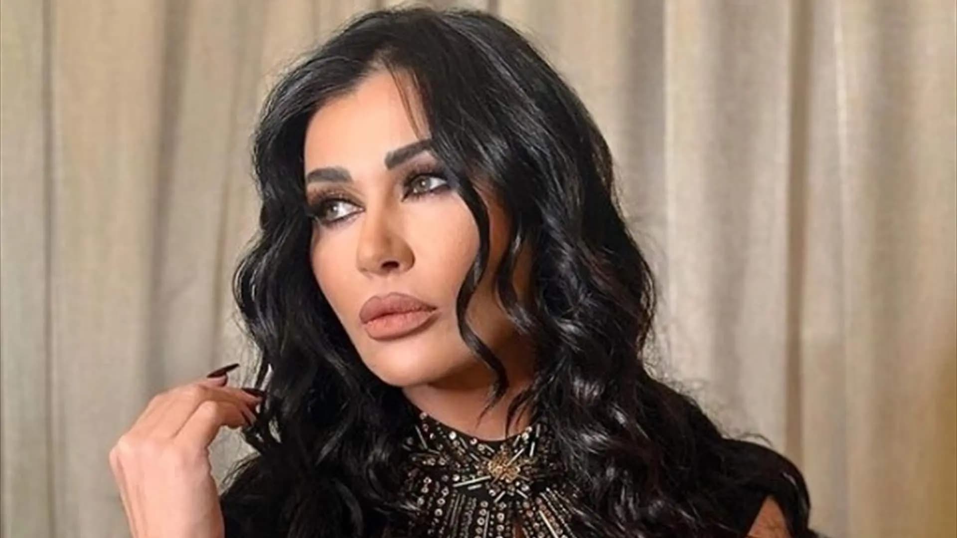 الموت يفجع نادين الراسي من جديد