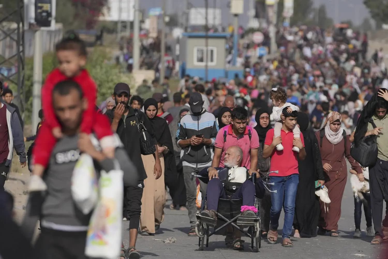 في غزة.. العدو يدفع المواطنين إلى "مناطق آمنة" ثم يقصفهم