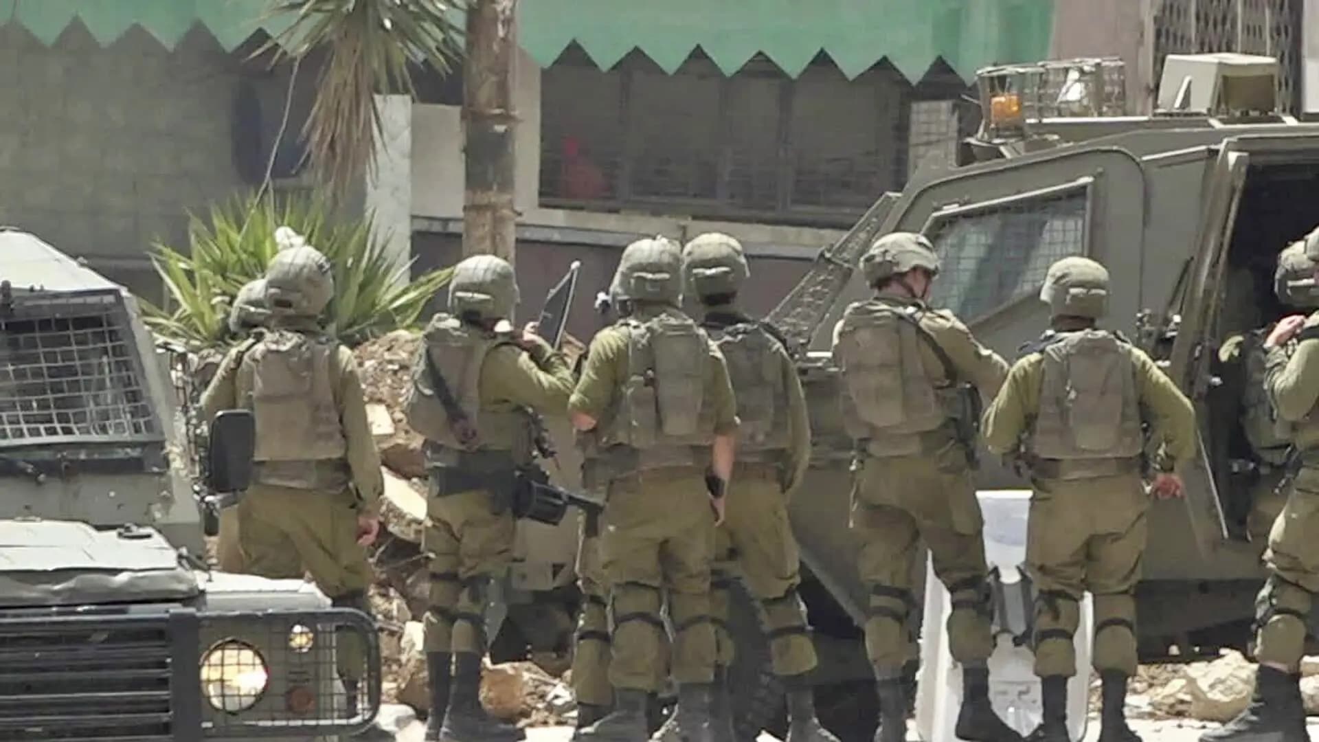 الاحتلال يواصل عدوانه على الأراضي الفلسطينية