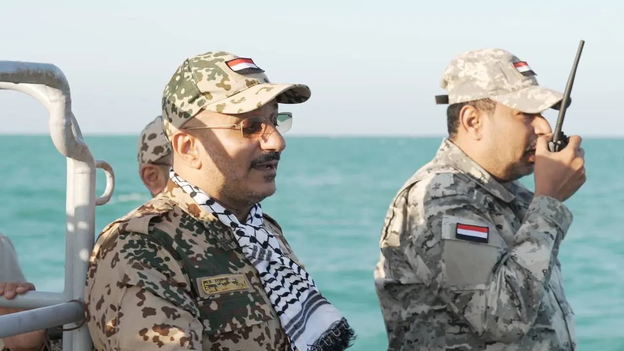 "بعد رفضها التحذيرات"..القوات اليمنية تستهدف سفينة" زوغرافيا"