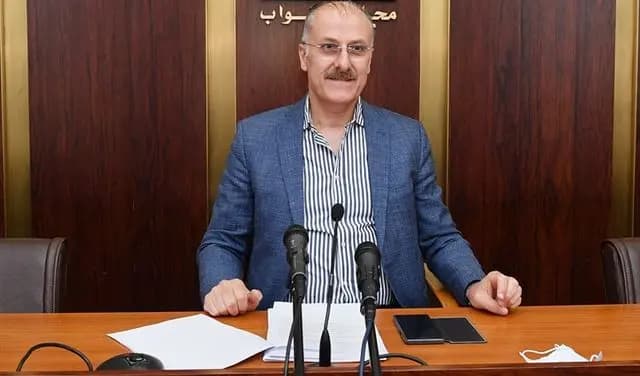 "لا أحد يقايض".. عبد الله: نقطة عالسطر!