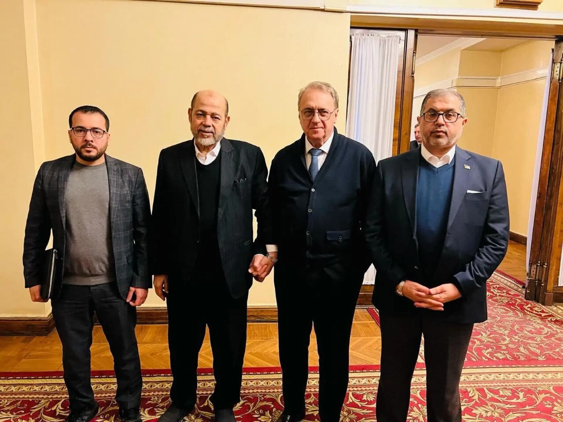 موسكو تدعو حماس للإفراج عن الرهائن
