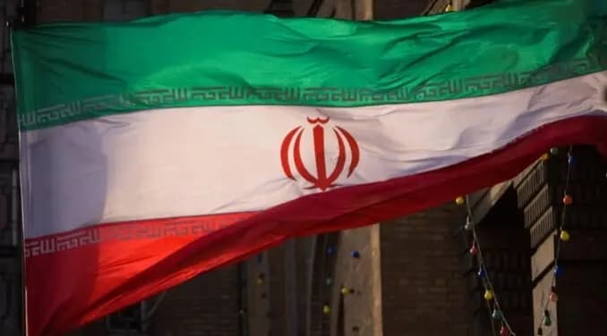 انفجار ضخم في بلدة صناعية في إيران