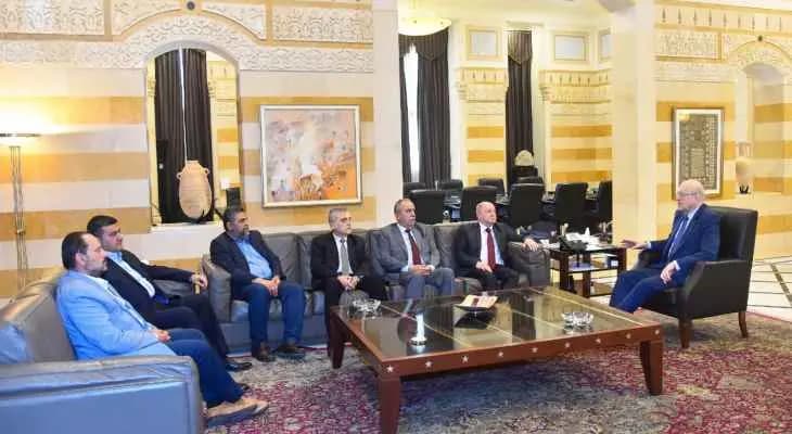 الأسمر: طلبنا أن يكون بدل النقل اليومي نحو 150 الف ليرة لبنانية في القطاعين
