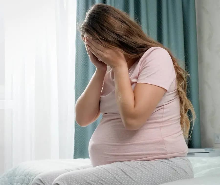 مزق بطن زوجته الحامل حتى لفظت أنفاسها الأخيرة.. إليكم التفاصيل