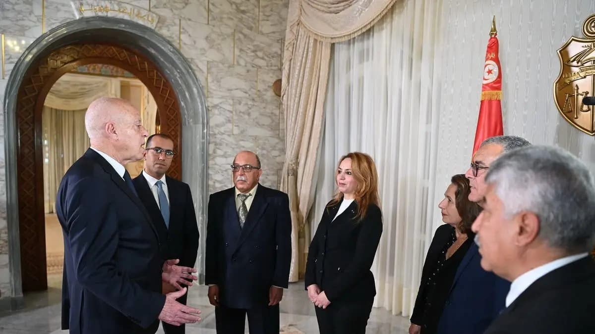 الرئيس التونسي يعيّن 3 وزراء جدد