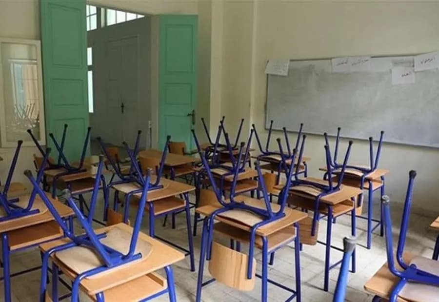 "في المنية".. سقف مدرسة ينهار والأهالي يناشدون