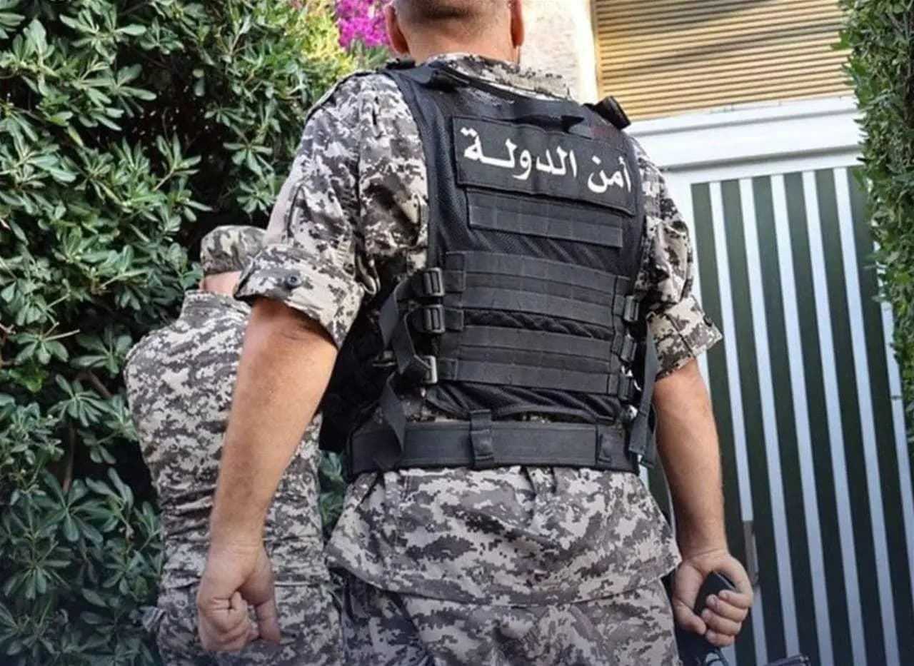 ينتحل صفة طبيب.. وأمن الدولة توقفه