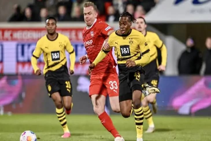 "دورتموند" يعيش خيبة التعادل