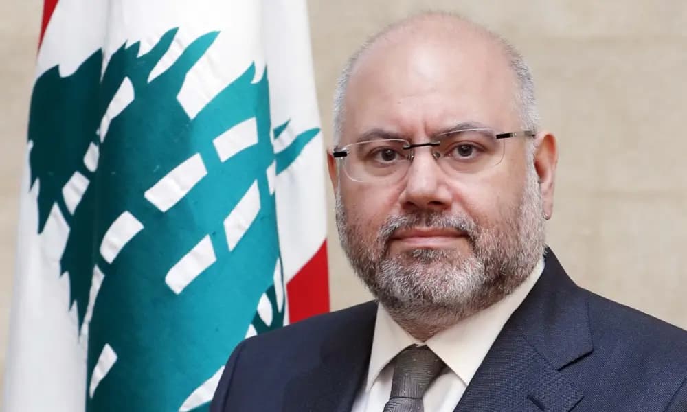 الأبيض: قرار الحكومة سيمنح سوق الدواء الاستقرار