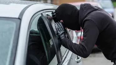 عصابة لسرقة السيارات في قبضة الشرطة القضائية