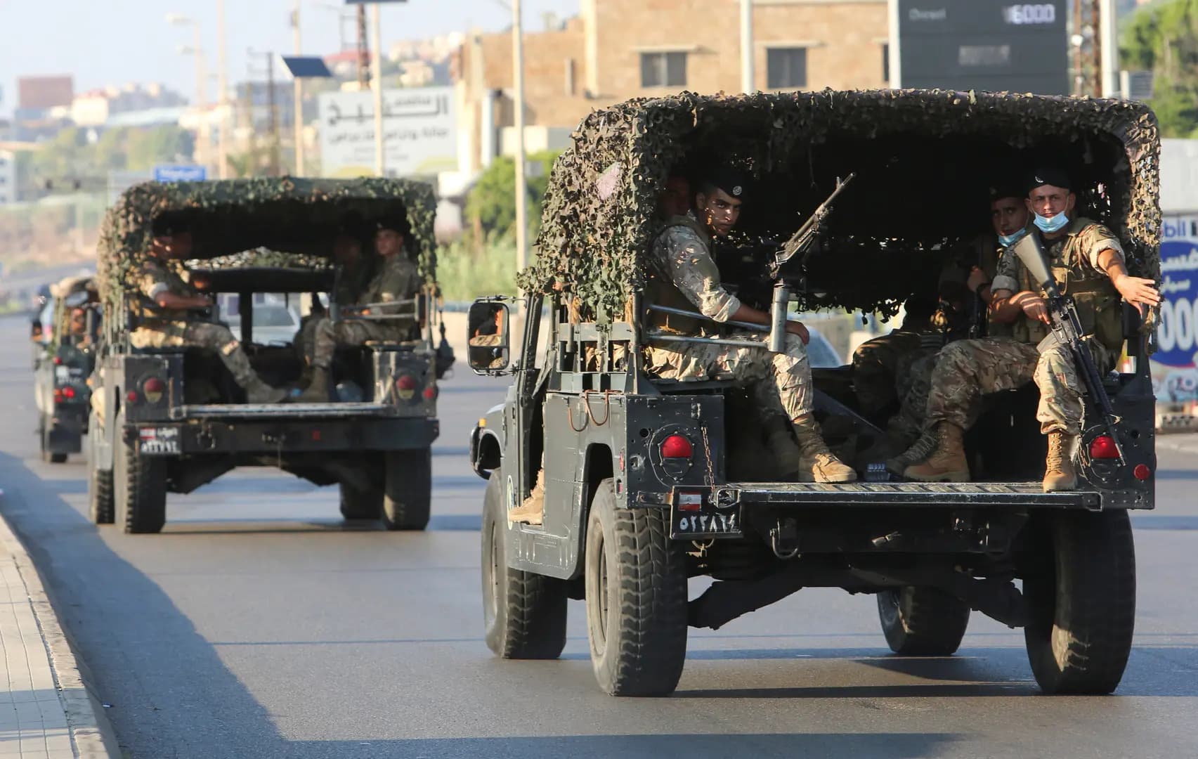 بعد جـ.ـريمة ثأرية.. مداهمات للجيش في بعلبك