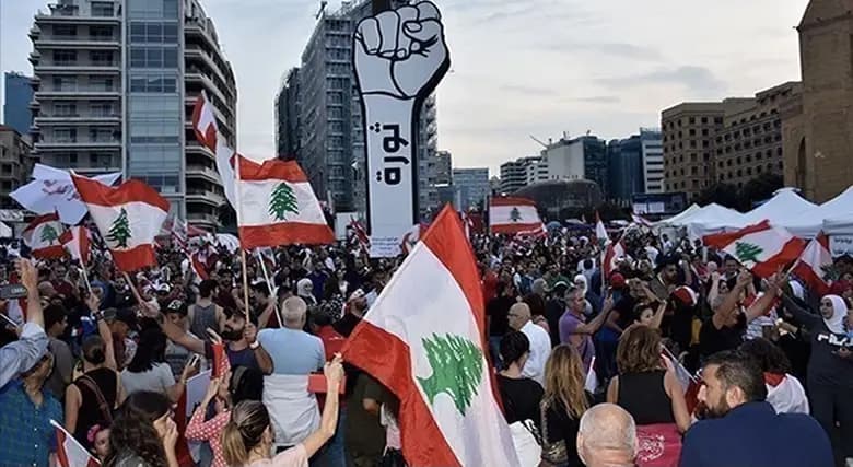 كلفة "التغيير" من دون مشروع: ضياع وشعبوية وهدر للوقت